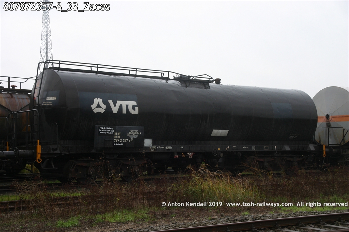 807872357-8_33_Zaces.jpg